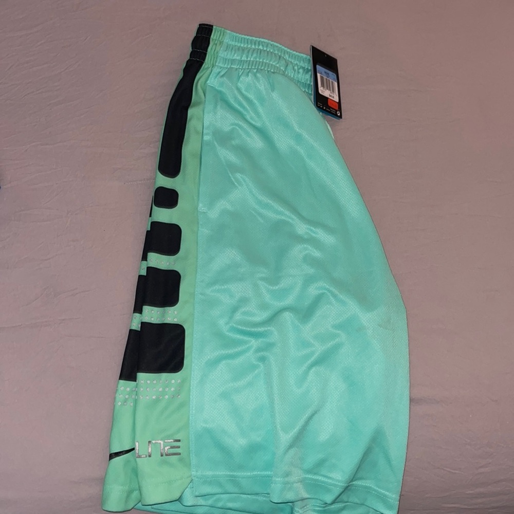 Nike Elite Men’s Shorts. NWT